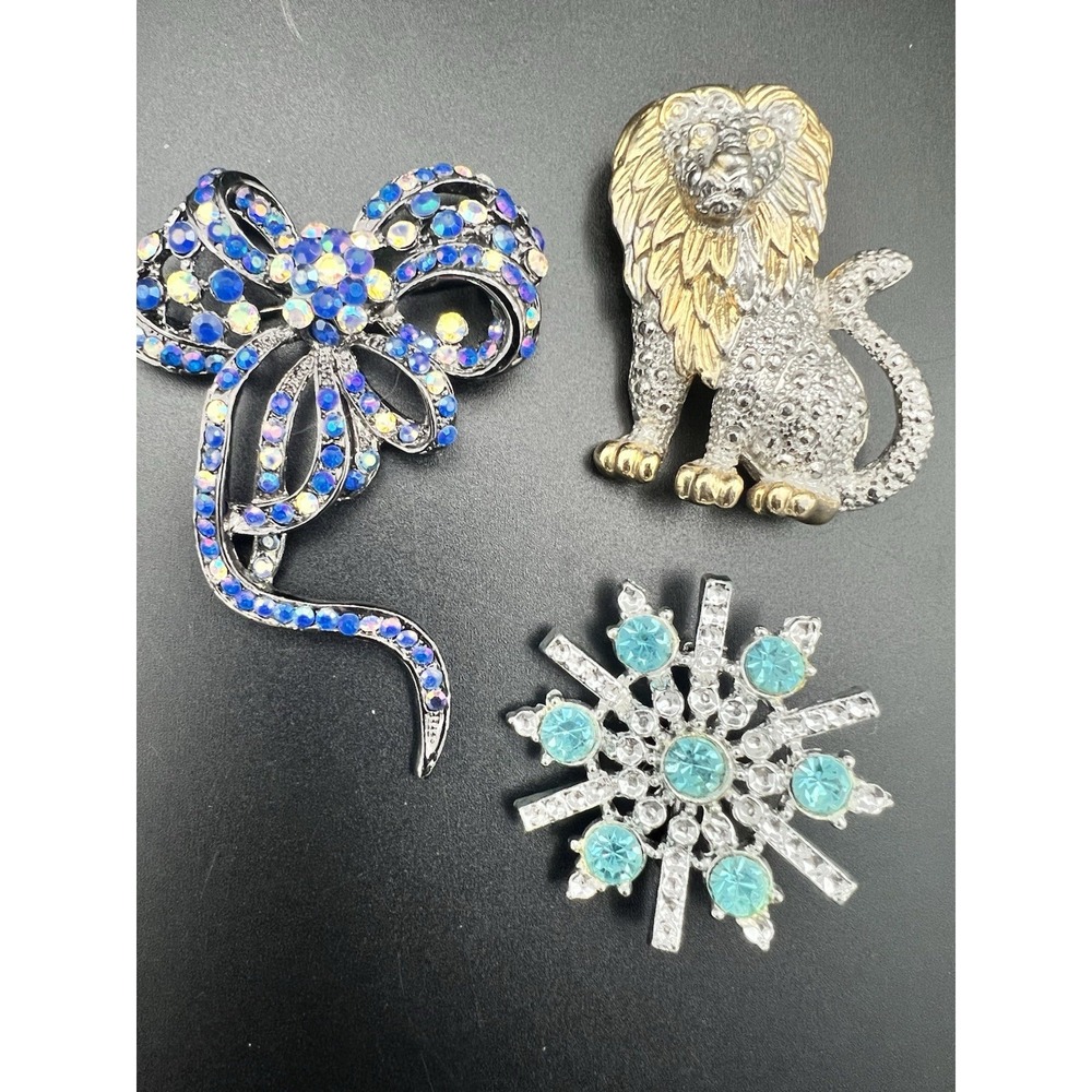 Vintage Brooch Lot 3pc Blue AB Rhinestone Bow Lion Starburst Snowflake Mixed Sz